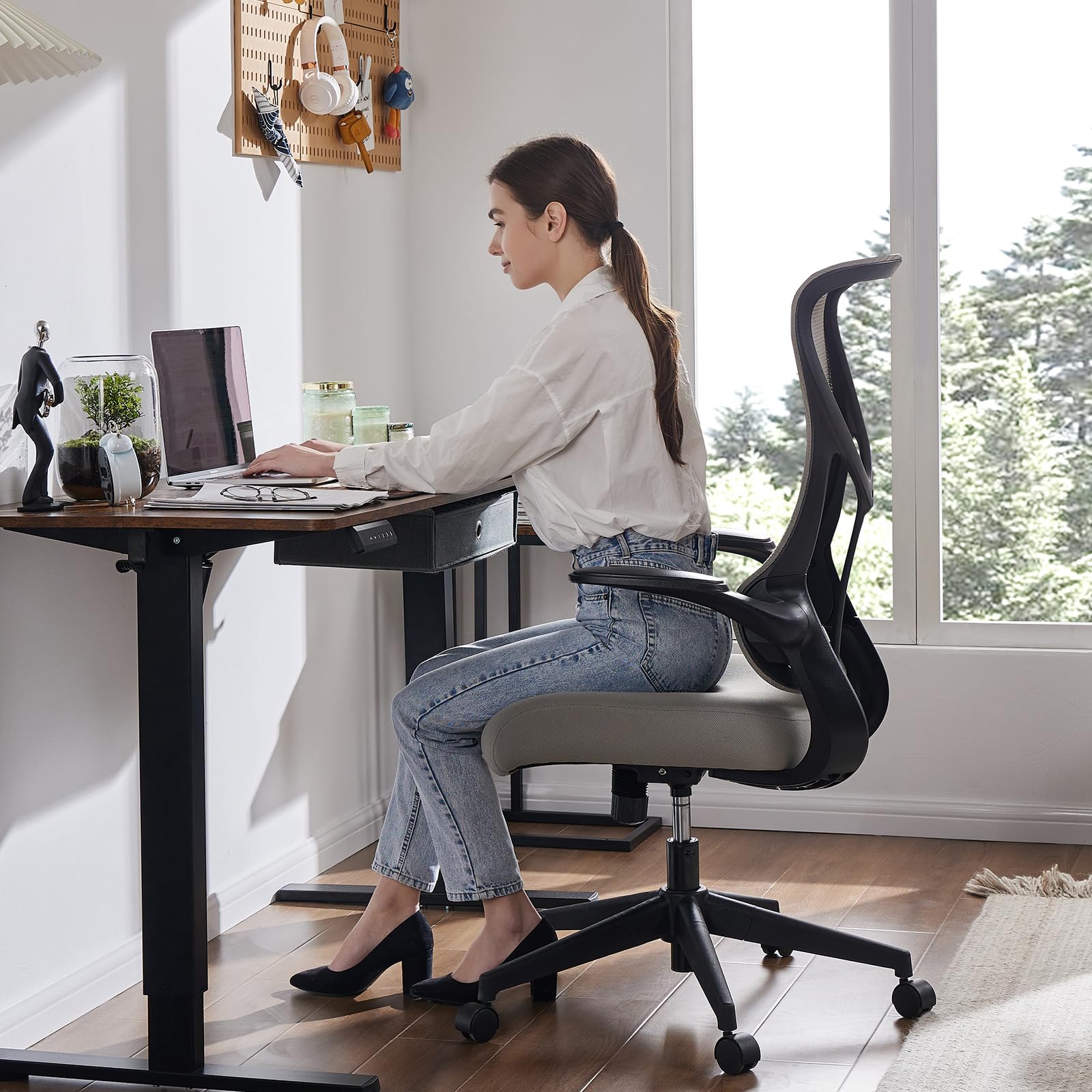 High Back Mesh Chair with Flip-up Armrests and Lumbar Support Mail Packing Included