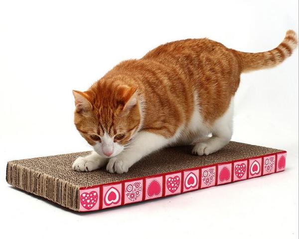 Eco Friendly Corner Cat Scratcher 100% Recycle Corrugated Paper For Entertainmen