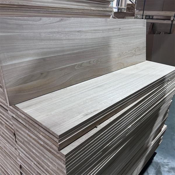 Customized Size Paulownia Solid Lumber Timber for in Natural Wood or Bleached