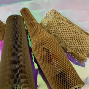 Custom Eco Friendly Kraft Honeycomb Paper Sleeves Bottle Covers Cushioning