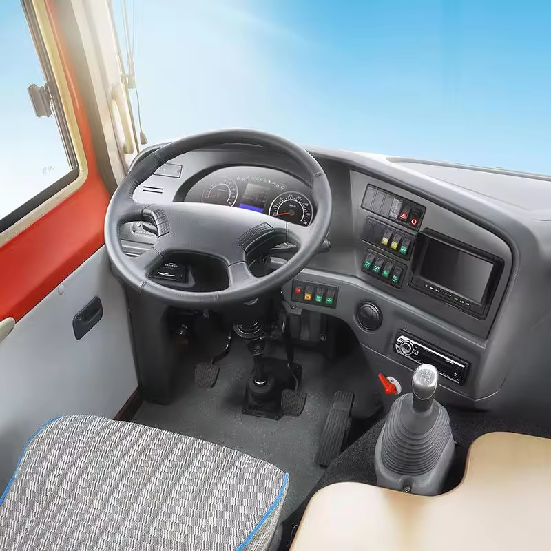 7.3M 24 Sets Electric Mini Coach Bus with 7.50R16 Tires and Automatic Transmission