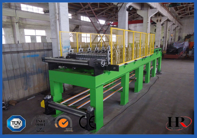 0.6mm EPS Sandwich Panel Machine , Continuous Sandwich Panel Production Line
