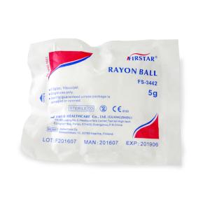 China Medical Rayon Cotton Balls Highly Absorbent 100% Bleached Military First Aid Supplies Kit factory