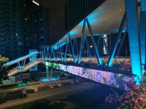 China Full Color HD Outdoor Transparent Led Screen RGB P25*25 factory