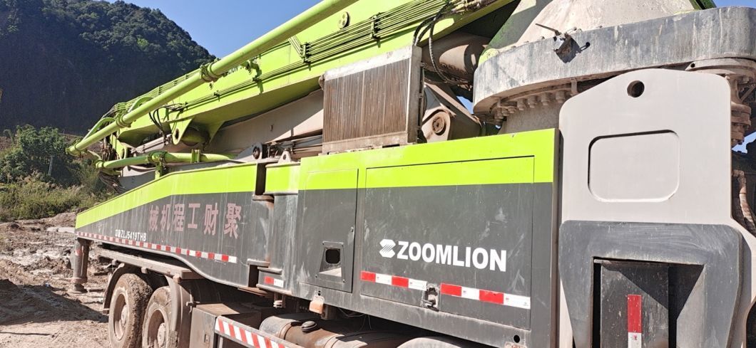Original Condition 2013 Zml 52m Concrete Pump Truck