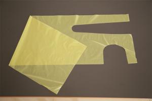 China PE Apron Flat Packed Polythene HDPE Waterproof Food Service Aprons factory