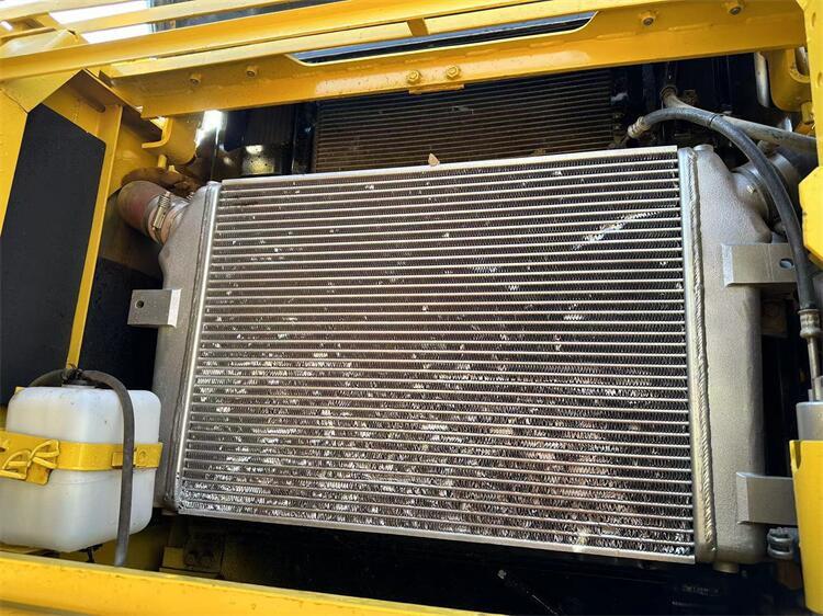 Japan Made Used Komatsu PC300 PC300-7 Excavator Original Hydraulic Pump Included