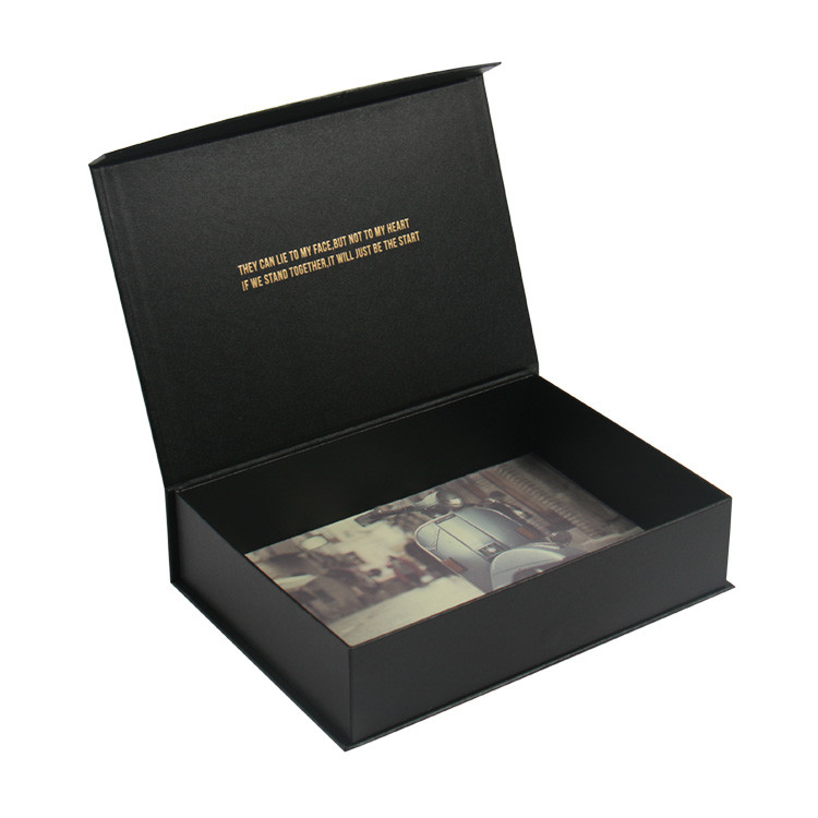 Luxury Custom Logo Magnetic Closure Paper Scarf Gift Box Cardboard Packaging