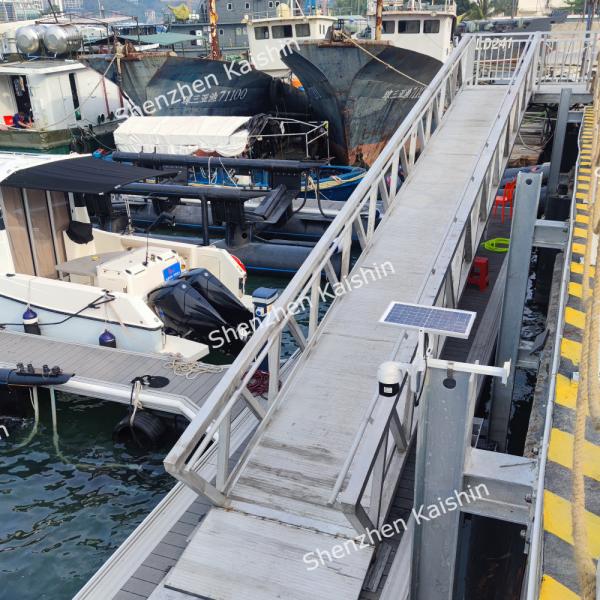 Durable Design Marine Aluminum Gangways Silver Customized Floating Dock Pontoon For Marina Yacht