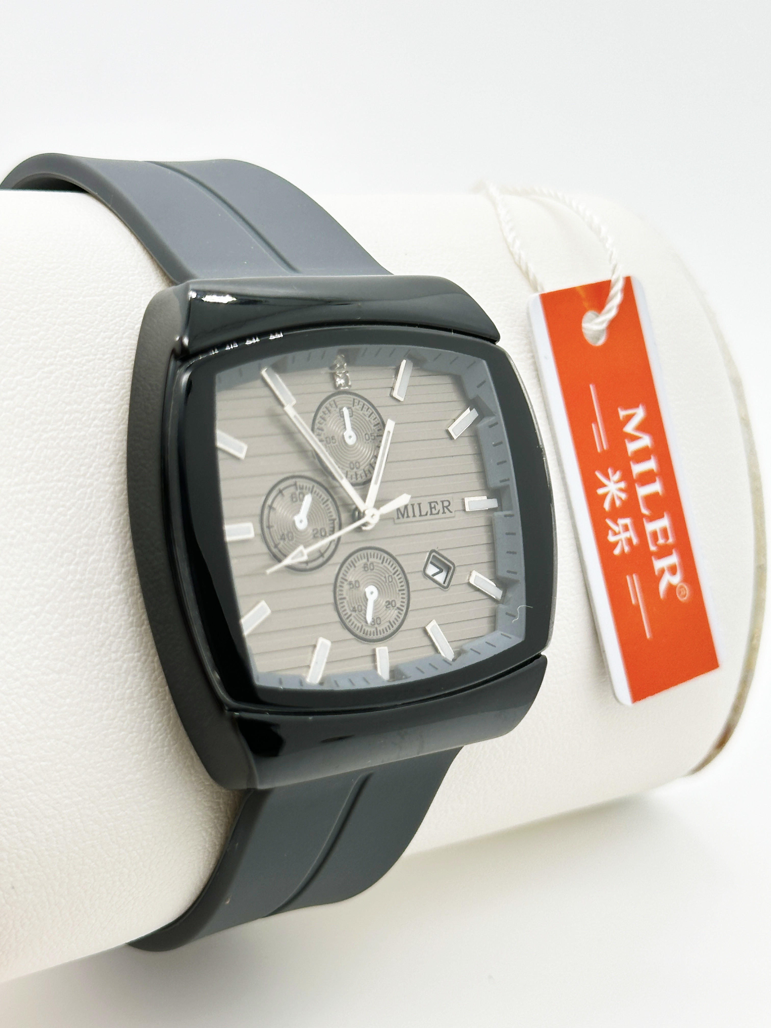 Fashion Style Business Men Quartz Wrist Watch With Silicone Strap