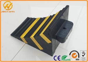 China Recycled Rubber Truck Vehicle Wheel Stops Chock for Parking Lock / Hotel / Garage factory