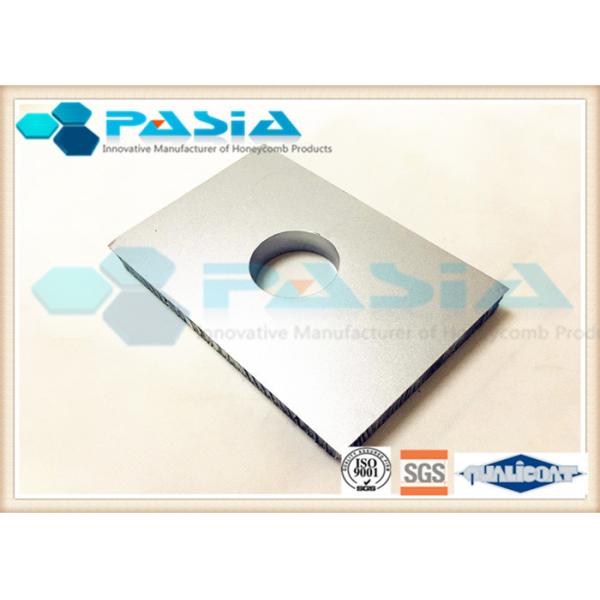 China Customized Shape Aluminum Honeycomb Panels With PVDF Roller Coating Surface factory