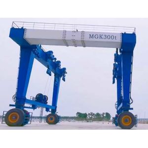 China customizable Pendant control Marine Lifting Crane 5~1000ton Fast And Efficient on sale