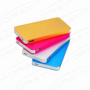 China 8000mah Ultrathin Slim High Quality Colorful Cute Aluminum Metal Flat Power Bank factory