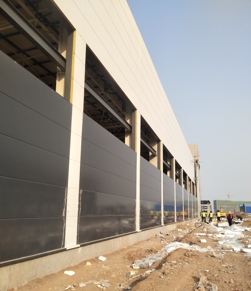 Industrial Low Carbon Steel Structure Hangar Factory Prefabricated Building Construction