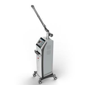 China 0.06kw Co2 Fractional Laser Machine 60HZ Fractional Laser Skin Tightening Rejuvenation factory