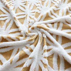 China Sunflower Jacquard Shu Velveteen Fabric 280gsm For Home Textile Blanket Pillowslip factory