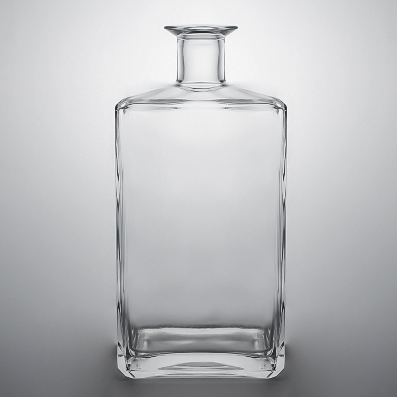 Glass Base 500ml 700ml 750ml Clear Flint Liquor Bottle with Custom Cap and Cork Top