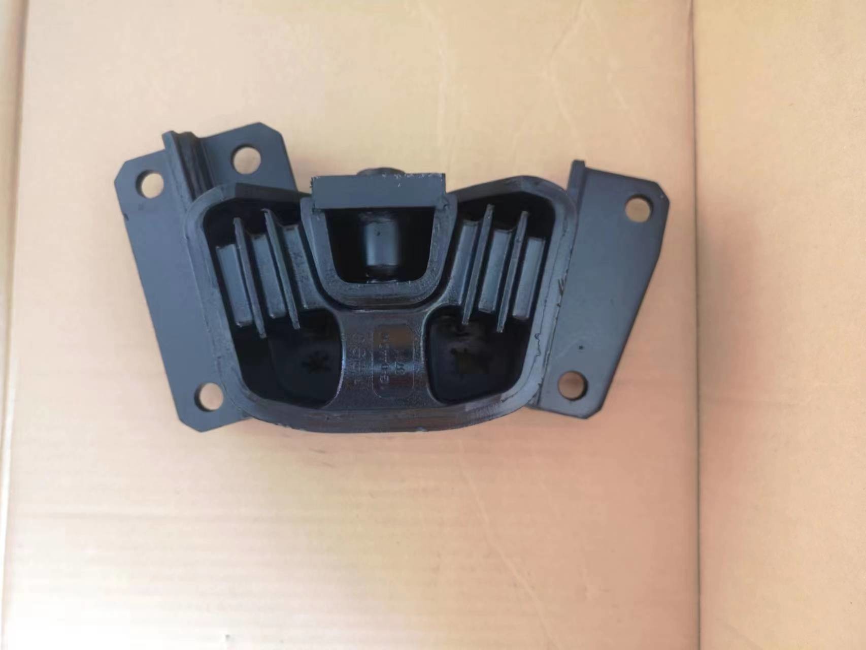 6WF1 6WG1 Engine Mounting Cushion Rubber 1532253711 For CXZ CYZ CYH Heavy Concrete Pump Truck