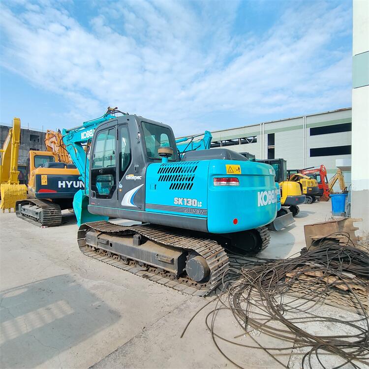 Japan Made 74KW Used Kobelco SK130 SK130-8 Crawler Excavator Original Hydraulic Valve
