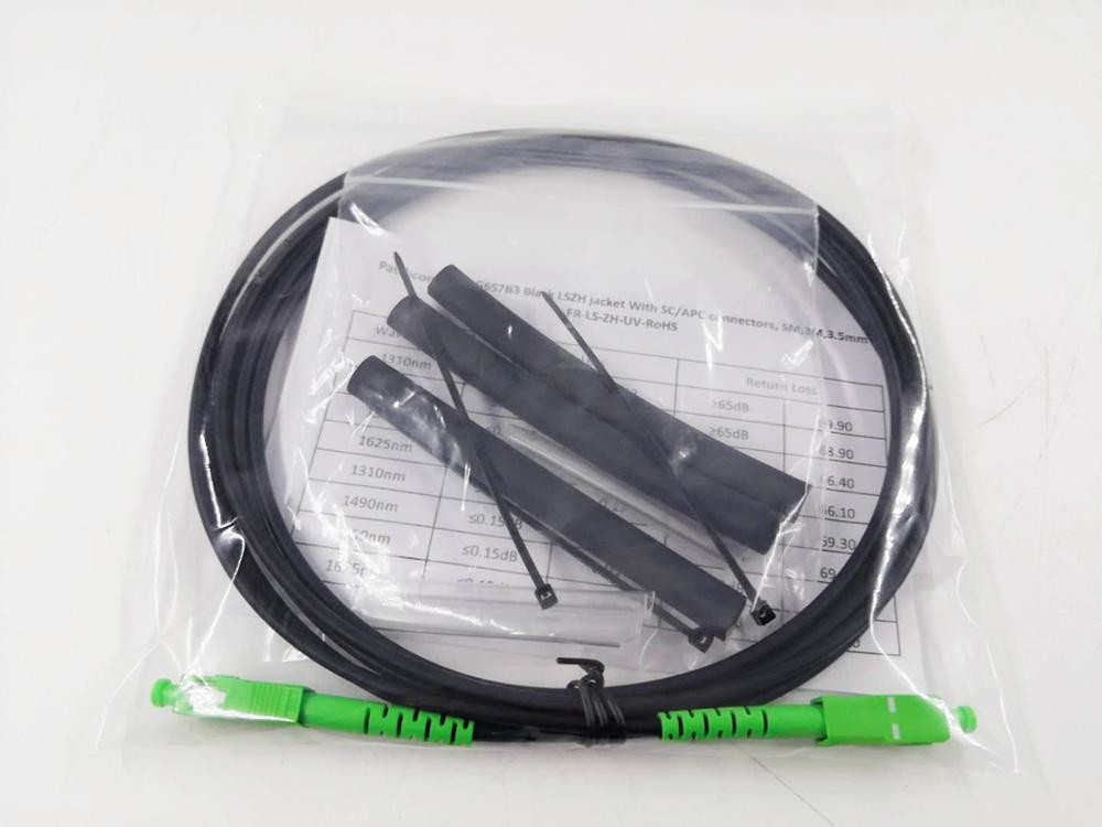 OFTK Fiber Optic Patch Leads 3.5mm Black LSZH Jacket SC/APC Connectors Heat Shrinkable