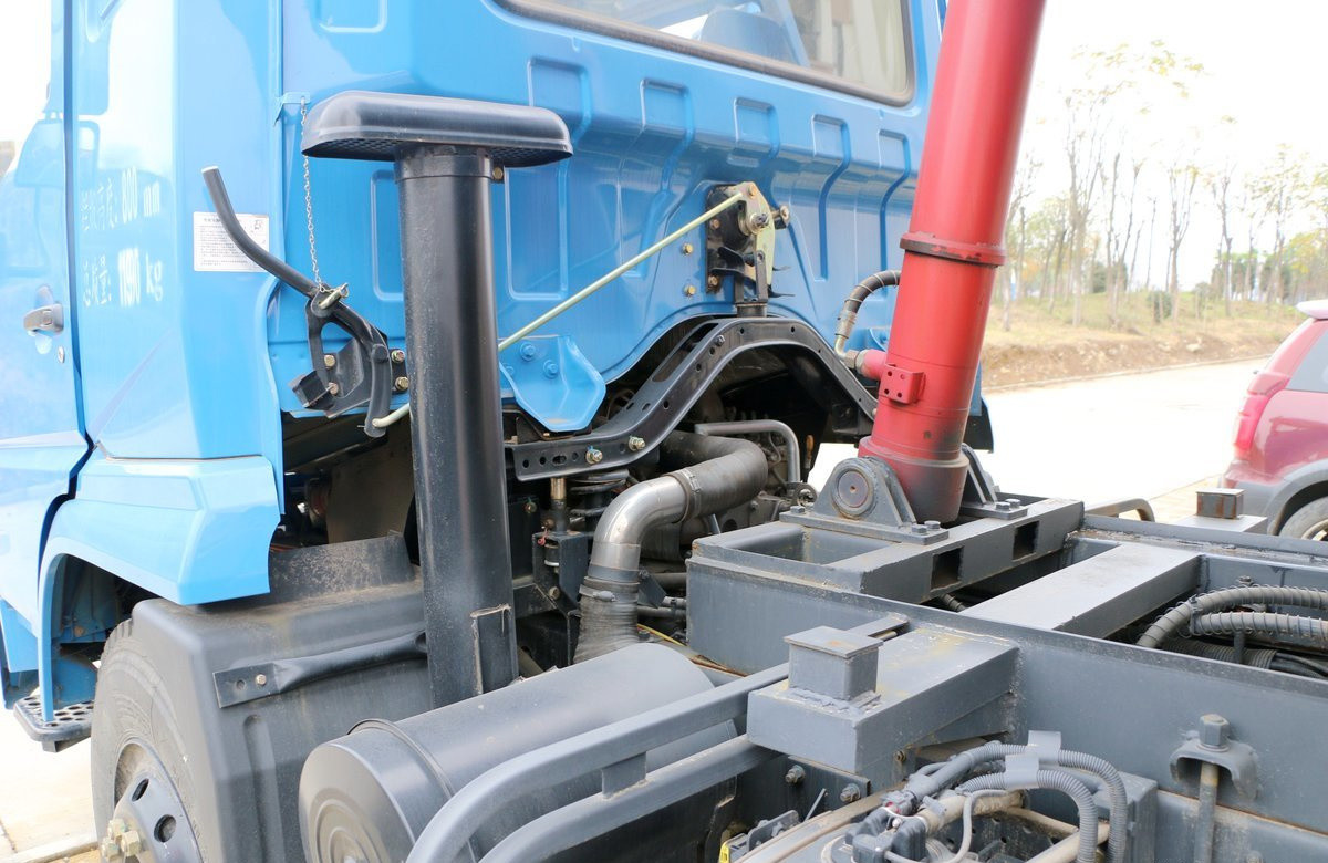 6 Wheel Dump Trucks For Sale 4×2 Small Tipper Shcman X6 Single Alxe Loading 5 Tons 160hp