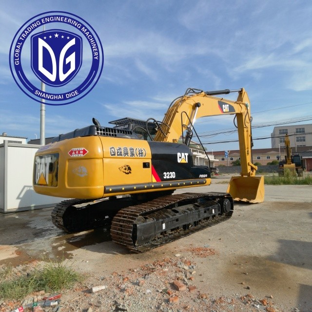 Time Tested 323D 23 Ton Used Caterpillar Excavator And Well Maintained Machinery