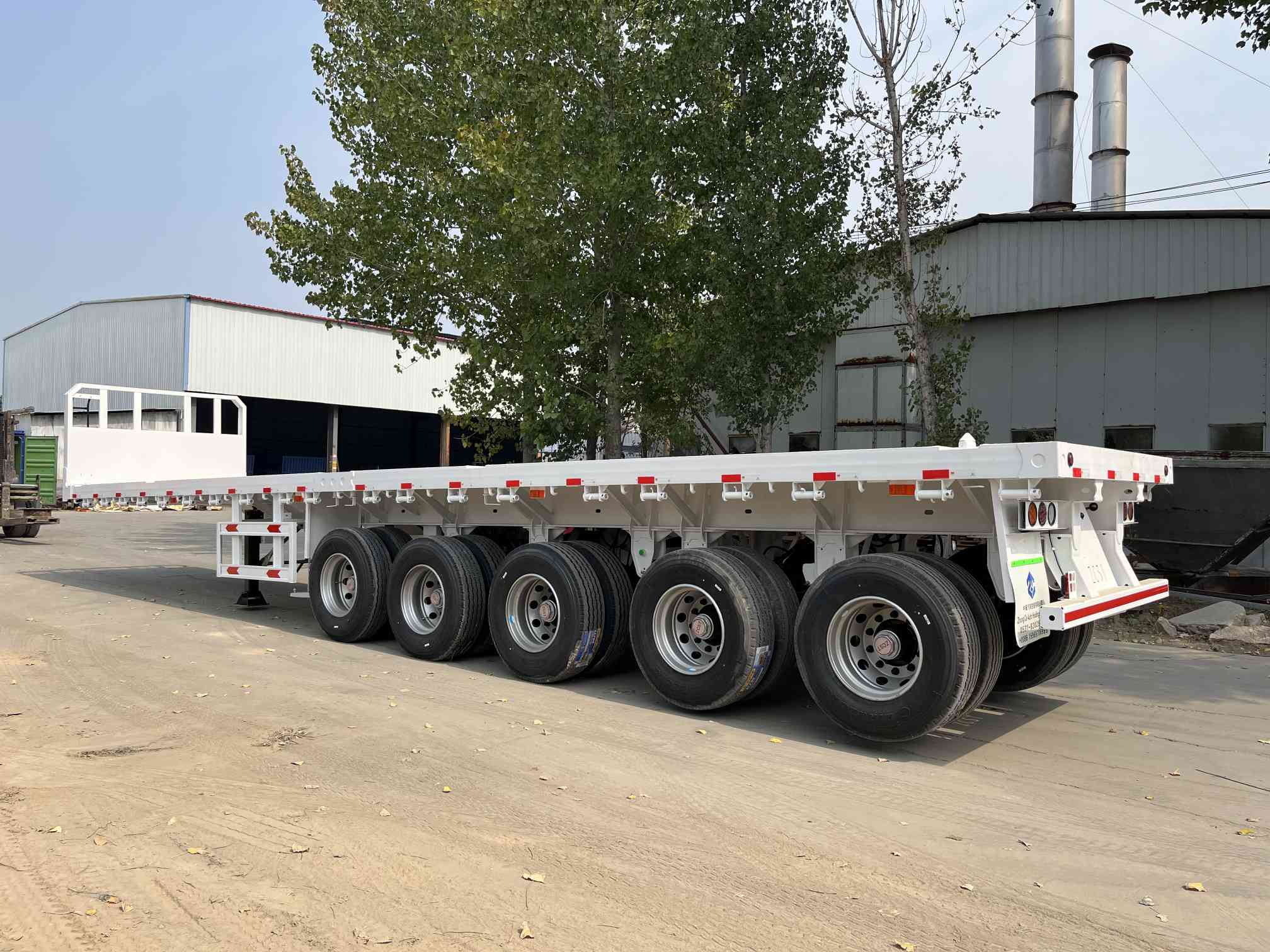 CIMC cheap 2/3/4 axles 45 or 50 to 80 tons high quality national standard steel and structural innovation Flatbed Semi-trailer