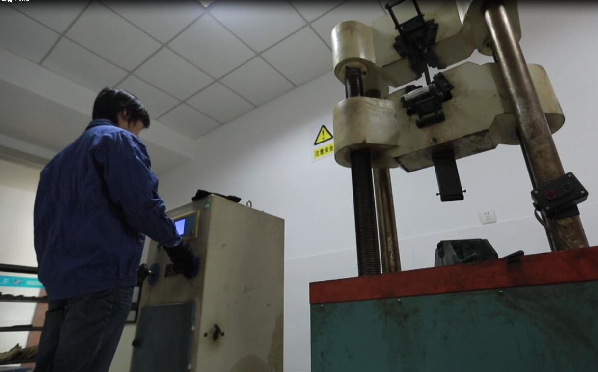 H30m Hot Dip Galvanized Telecommunication Towers Easy Installation And Maintenance