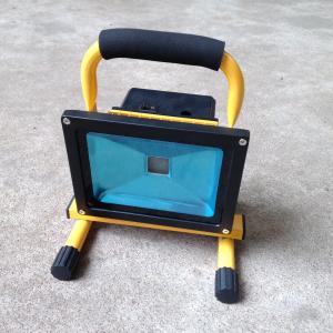 China 30 W flood light,can take by hand factory