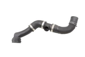 China 95810640100 Engine Parts Cooling Water Pipe factory