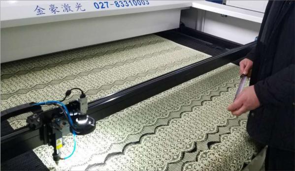 Knitting Curtain Automatic Leather Laser Cutting Machine Cutting Speed 0 -