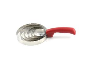 China Reversible Horse Grooming Curry Comb , 6 Loops Metal Curry Comb Horse factory