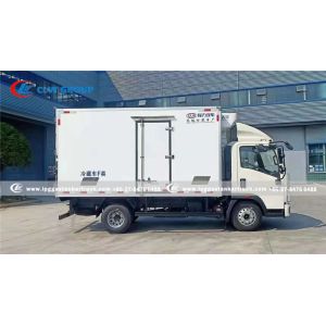 Sinotruk HOWO Small Refrigerated Van Truck 3tons 5tons
