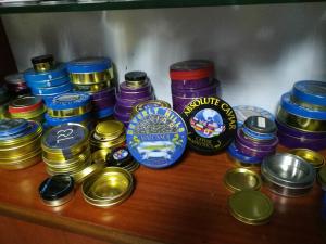 China Round Caviar Tin Box Empty Caviar Tins Small Metal Caviar Box factory