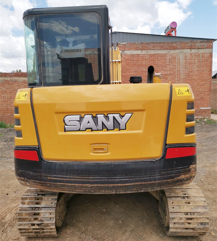 Used Sany SY55 Mini Excavator with Crawler Chain Operating Weight 5780 KG in Shanghai