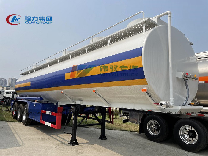 China SGS 3 Axle 40000L Q235 Steel Fuel Tanker Semi Trailer factory