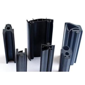 China Good Temperature Properties Rail Vehicle Rubber Parts Seal Co-extruded with Sponge and Steel Spine factory