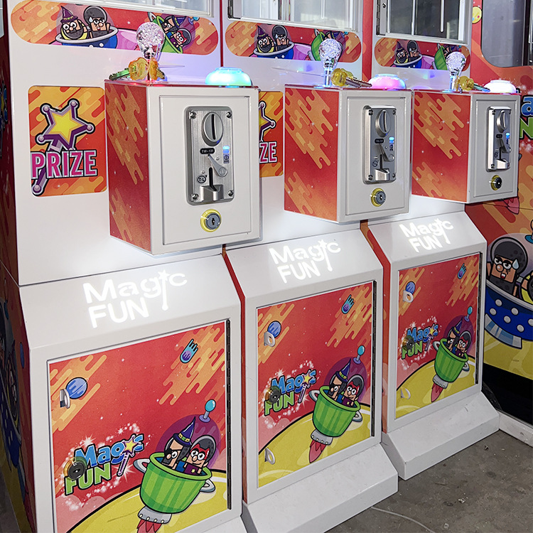 Medium Claw Arcade Vending Machine for Kids W30*D62*H170 Cm Coin Operated Age 8 Years