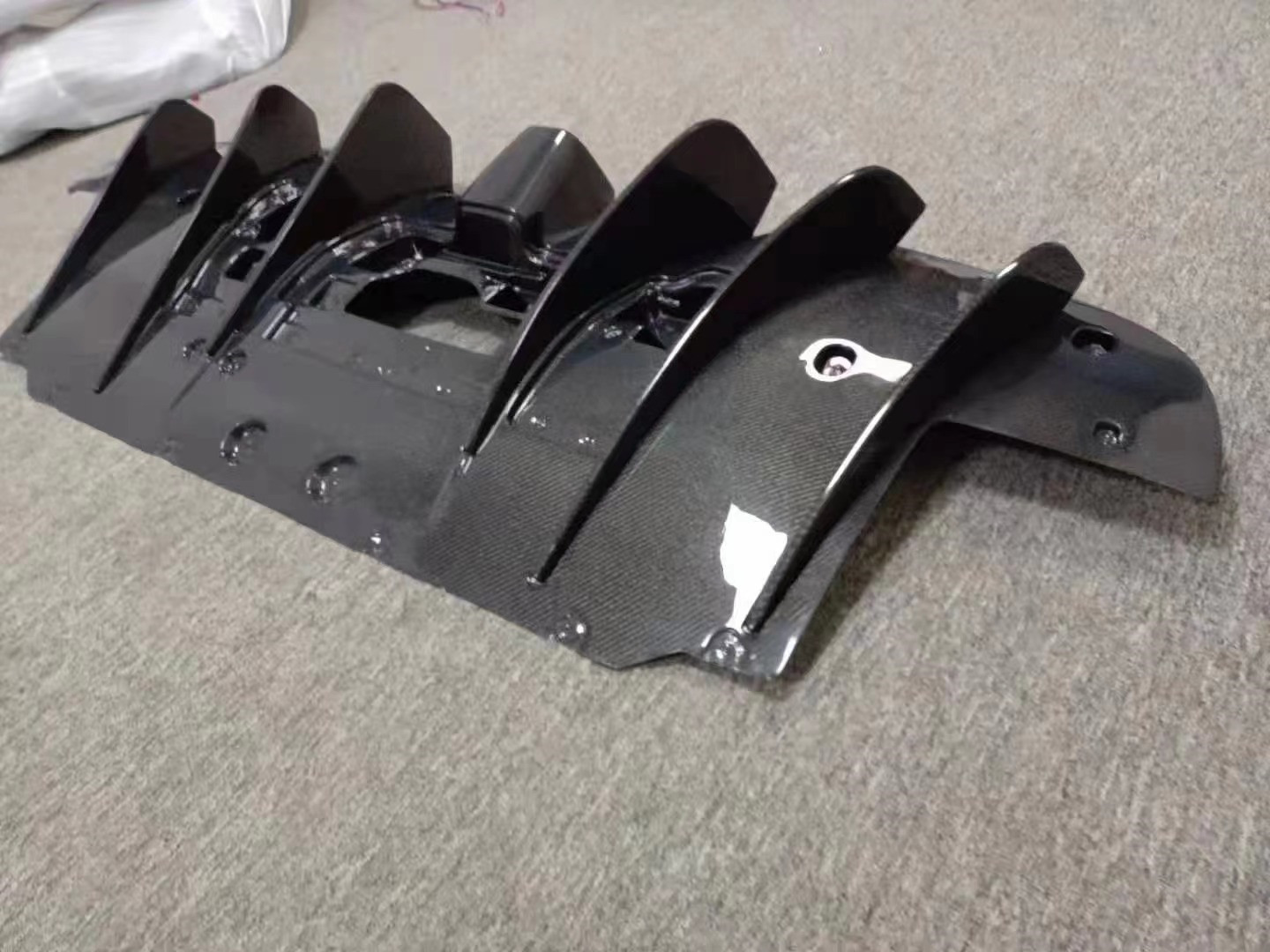 For Ferrari 488 Carbon Fiber Body Kit 488 Upgraded Vors Style Carbon Fiber Front Lip Diffuser Spoiler Body Kit
