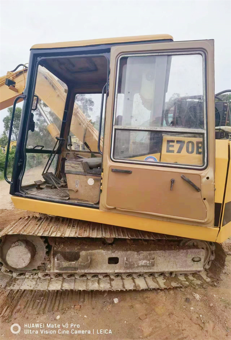 2021 Japan Crawler Cat E70B Used Excavator Machine with Original Hydraulic Cylinder