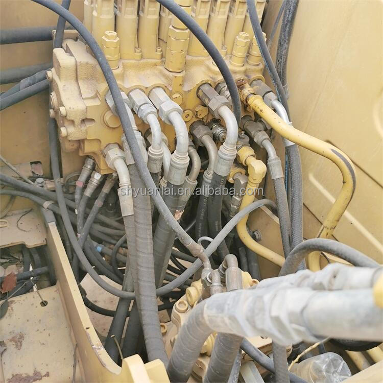7000 KG Weight and Soft Steel Design CAT307c Excavator with Original Hydraulic Valve
