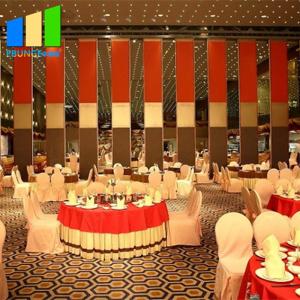 China Office Sound Proof Partitions Movable Wood Finish Aluminum Frame For Wedding Hall factory