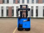 Electric Reach Truck Vehicle Move Forward Forklift Truck Carrying Capacity 2000