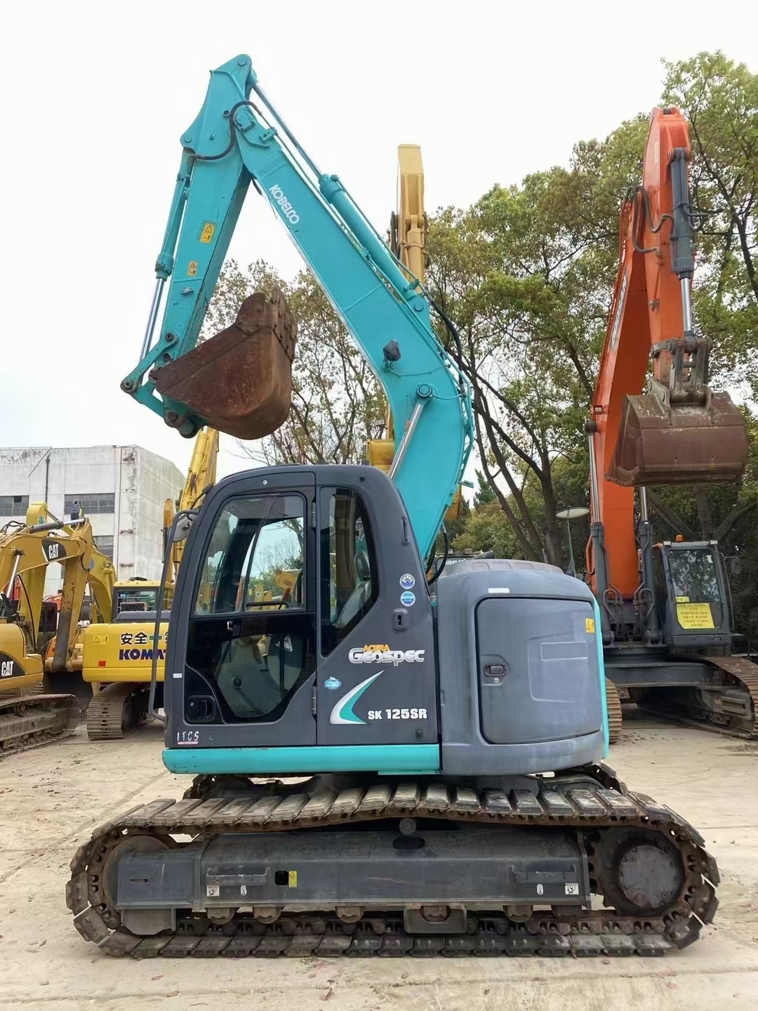 2019 Original Hydraulic Pump Kobelco sk125SR Excavator Crawler Chain with Long Lifespan