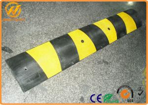 China Reflective Prefabricated Speed Bumps for Parking lot / Road Safety 1830*300*60 mm factory