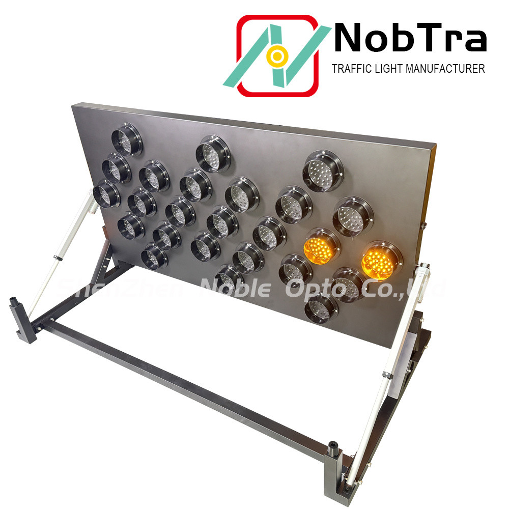LED Arrow Boards Remotely with Solar/Battery Power Source and Various Sizes