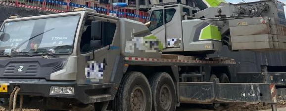 China Used Mobile Cranes 80T Two Hooks 2021 Model Zoomlion ZTC800V653 on sale