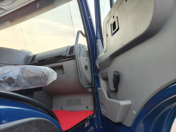 Sino Tractor Trucks Used From China Diesel Engine 371hp Trailer Truck Howo Heavy Transport