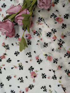 China Printed Tulle Lace Flocked Mesh Fabric For Bedding Articles factory